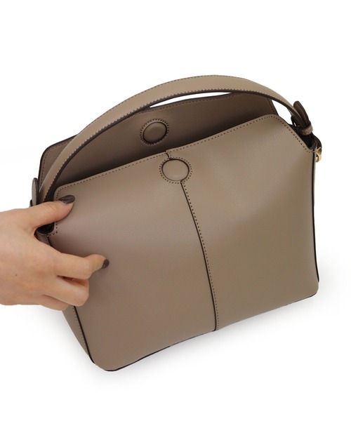 MIAN （ミアン）の「重ねフラップ2wayハンドバッグ（ハンドバッグ・レディース・モカ/アイボリー/ブラック・FREE）」の11枚目の写真