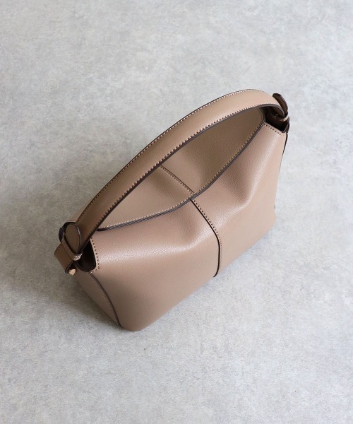 MIAN （ミアン）の「重ねフラップ2wayハンドバッグ（ハンドバッグ・レディース・モカ/アイボリー/ブラック・FREE）」の20枚目の写真