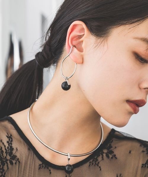 JEANASIS（ジーナシス）の「【WEB・一部店舗限定】WAVE EAR CUFF/102430（イヤーカフ・レディース・シルバー系その他/ゴールド系その他・FREE）」の2枚目の写真