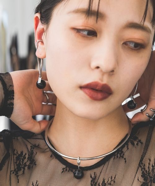 JEANASIS（ジーナシス）の「【WEB・一部店舗限定】WAVE EAR CUFF/102430（イヤーカフ・レディース・シルバー系その他/ゴールド系その他・FREE）」の5枚目の写真