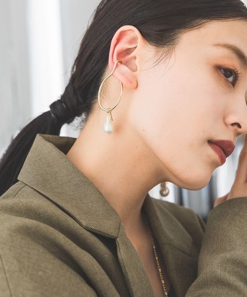 JEANASIS（ジーナシス）の「【WEB・一部店舗限定】WAVE EAR CUFF/102430（イヤーカフ・レディース・シルバー系その他/ゴールド系その他・FREE）」の9枚目の写真
