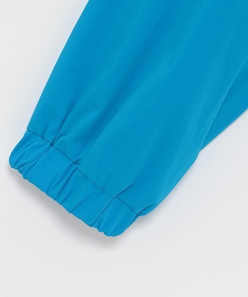 by LOVEiT（バイラビット）の「ふんわりブルゾン（ブルゾン・キッズ・ブラック/レッド/オフホワイト/ブルー・140cm/160cm/130cm/150cm/120cm）」の8枚目の写真