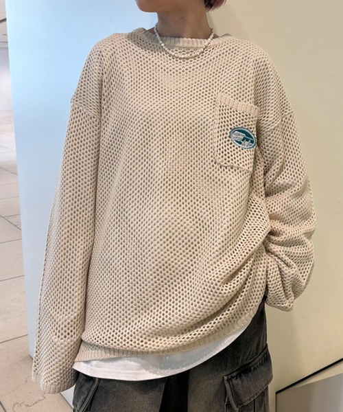 Snap club(スナップクラブ)の「【Snap club】 ポケット付きサークルワッペンメッシュニット(ニット/セーター・レディース・ライトグレー/グリーン/ブラック/アイボリー/ブルー・M/L)」の2枚目の写真