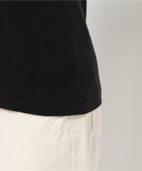 AZUL by moussy(アズールバイマウジー)の「30/-C天竺ハンドサインロゴT(Tシャツ/カットソー・レディース・ブラック/ベージュ/オフホワイト・SMALL/LARGE/MEDIUM/X-LARGE)」の10枚目の写真