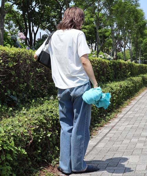 AMERICAN HOLIC（アメリカンホリック）の「One　word　ロゴカットプルオーバー（Tシャツ/カットソー・レディース・グレイッシュベージュ/チャコールグレー/オフホワイト/ブルー・M/L）」の13枚目の写真