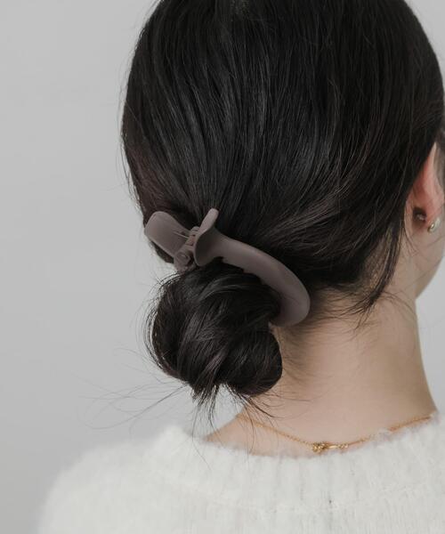 SMELLY（スメリー）の「ムルコギバンスクリップ（バレッタ/ヘアクリップ・レディース・ブラウン・-）」の5枚目の写真