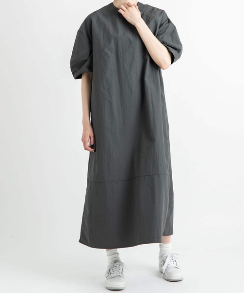 EKAL(エカル)の「『撥水/UVカット』『UR TECH』ナイロンタッサーワンピース(ワンピース・レディース・グリーン/ネイビー/グレー・ONE)」の17枚目の写真