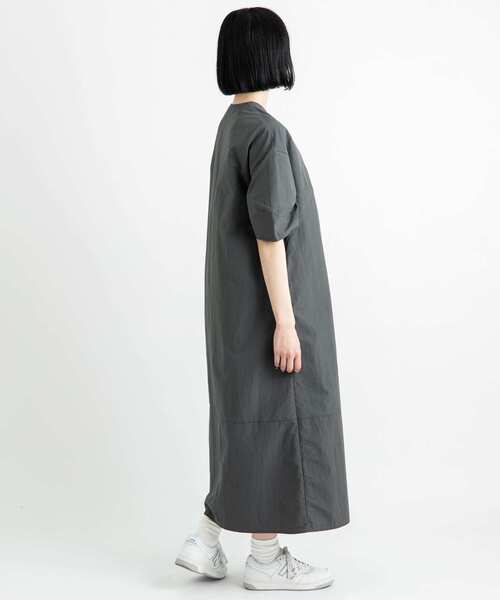 EKAL(エカル)の「『撥水/UVカット』『UR TECH』ナイロンタッサーワンピース(ワンピース・レディース・グリーン/ネイビー/グレー・ONE)」の20枚目の写真