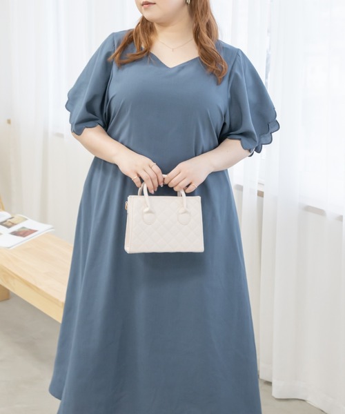 CLETTE(クレット)の「袖スカラップワンピース(ワンピース・レディース・ブルー/ピンク・LL/3L/4L)」の4枚目の写真