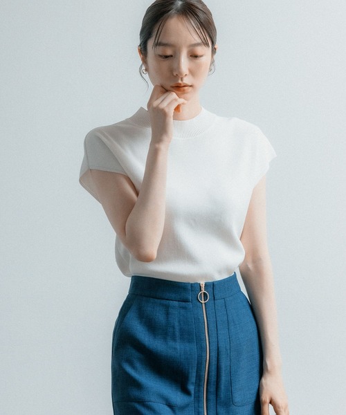 Andemiu（アンデミュウ）の「【新色/接触冷感】ソウバリフレンチニット123548（ニット/セーター・レディース・ブラック/グリーン/ブラウン/オフホワイト/ホワイト/グレー/カーキ/モカ/ブルーグリーン/ブルー・FREE）」の2枚目の写真