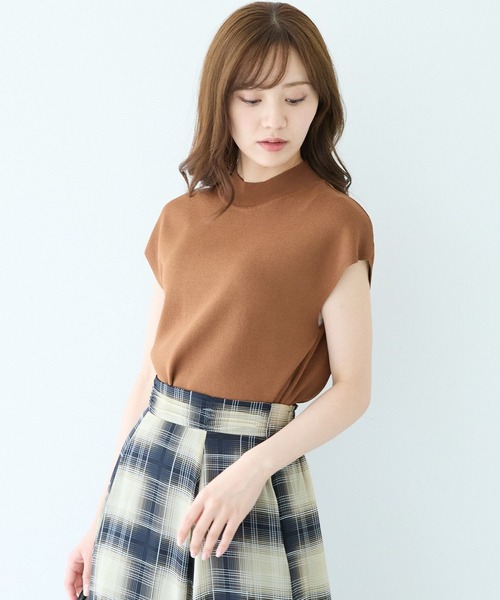 Andemiu（アンデミュウ）の「【新色/接触冷感】ソウバリフレンチニット123548（ニット/セーター・レディース・ブラック/グリーン/ブラウン/オフホワイト/ホワイト/グレー/カーキ/モカ/ブルーグリーン/ブルー・FREE）」の7枚目の写真