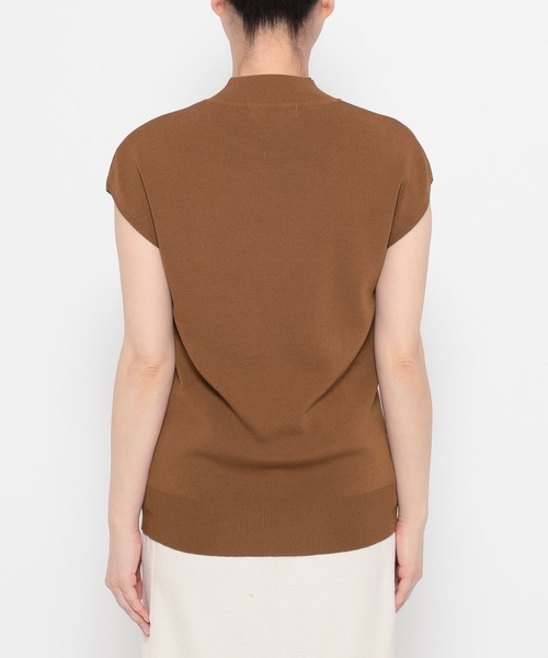 Andemiu（アンデミュウ）の「【新色/接触冷感】ソウバリフレンチニット123548（ニット/セーター・レディース・ブラック/グリーン/ブラウン/オフホワイト/ホワイト/グレー/カーキ/モカ/ブルーグリーン/ブルー・FREE）」の19枚目の写真