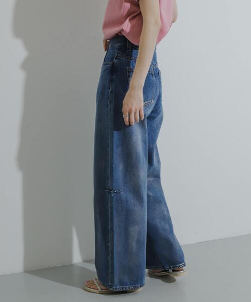 SENSE OF PLACE by URBAN RESEARCH(センスオブプレイスバイアーバンリサーチ)の「ハクプリントクラッシュワイドデニム(デニムパンツ・レディース・ライトインディゴブルー/ライトブルー・SMALL/MEDIUM)」の8枚目の写真