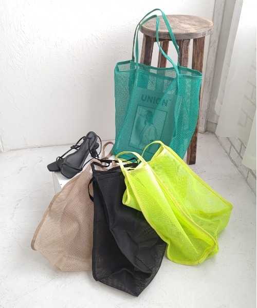 ad thie（アドティエ）の「幅広マチ メッシュマルチバッグ（トートバッグ・レディース・ブラック/ベージュ/イエロー/グリーン・FREE）」の5枚目の写真