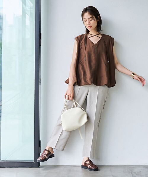 coen(コーエン)の「【RONEL】リネンライククロップドテーパードパンツ(スラックス・レディース・ダークグレー/ベージュ・S/M/L)」の14枚目の写真