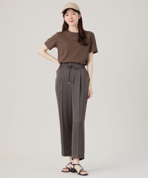 ANY SIS(エニィスィス)の「エンボスロゴ Tシャツ(Tシャツ/カットソー・レディース・ライトグレー系/ダークブラウン系/アイボリー系/ネイビー系・2)」の21枚目の写真