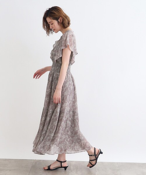 grove（グローブ）の「◆ジョーゼットプリントワンピース（ワンピース・レディース・サックスブルー系/ベージュ系/ブラック系その他/ネイビー・02/03/01/05/04）」の9枚目の写真