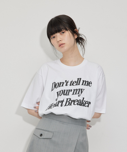 ADAM ET ROPE'（アダムエロペ）の「【KNOWHOW jewelry for ADAM ET ROPE'】別注発泡プリントTシャツ（Tシャツ/カットソー・レディース・ホワイト/ブラック・FREE）」の3枚目の写真