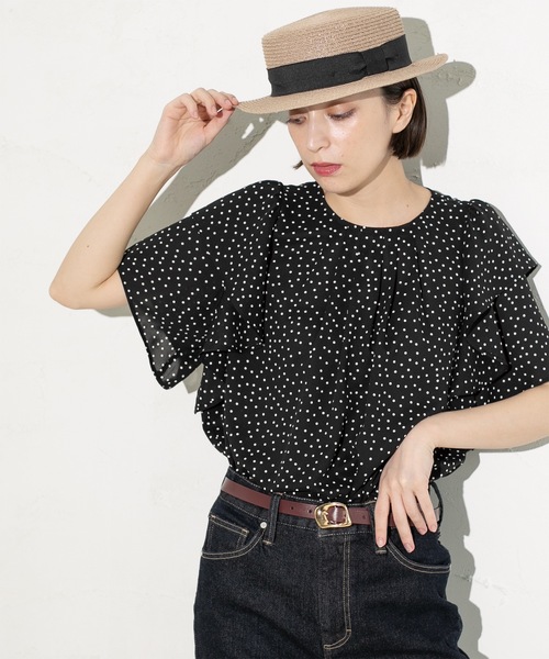 OPAQUE.CLIP（オペークドットクリップ）の「◆《美人百花掲載》ドットプリントフレアスリーブ【洗濯機洗い可】（シャツ/ブラウス・レディース・ホワイト系3/ブラック系/ネイビー系・40/38/42）」の2枚目の写真