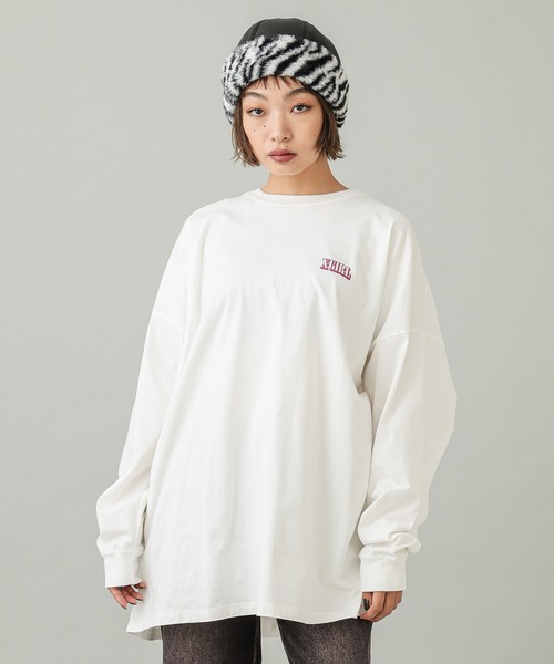 X-girl（エックスガール）の「CIRCLE BACKGROUND FACE LOGO L/S