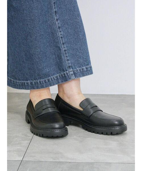 Samansa Mos2 blue（サマンサモスモスブルー）の「【ふっくらクッション】厚底ローファー（ドレスシューズ・レディース・ブラック/シルバー・L/M）」の18枚目の写真