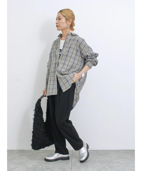 Samansa Mos2 blue（サマンサモスモスブルー）の「【ふっくらクッション】厚底ローファー（ドレスシューズ・レディース・ブラック/シルバー・L/M）」の11枚目の写真