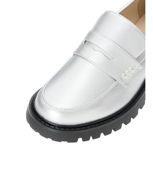 Samansa Mos2 blue（サマンサモスモスブルー）の「【ふっくらクッション】厚底ローファー（ドレスシューズ・レディース・ブラック/シルバー・L/M）」の8枚目の写真