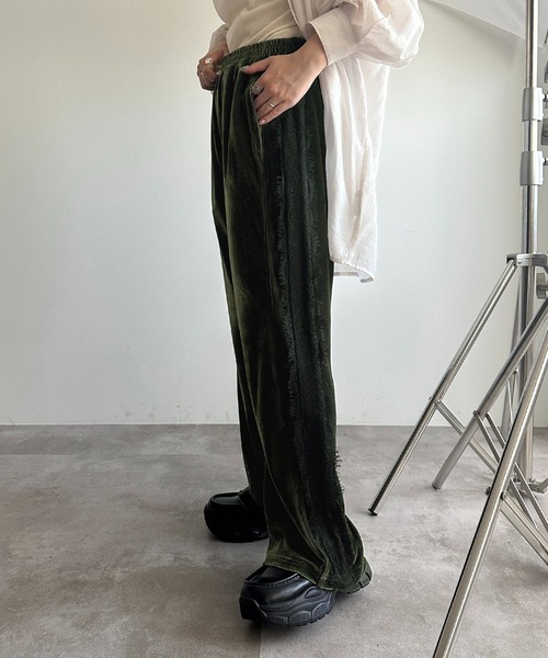 apres jour mignon(アプレジュールミニョン)の「アソートサイドレースラインパンツ【ZOZOTOWN限定アイテム】(その他パンツ・レディース・ボルドー/ダークブラウン/チャコールグレー/ブラック/カーキ・SMALL/MEDIUM/X-LARGE)」の22枚目の写真
