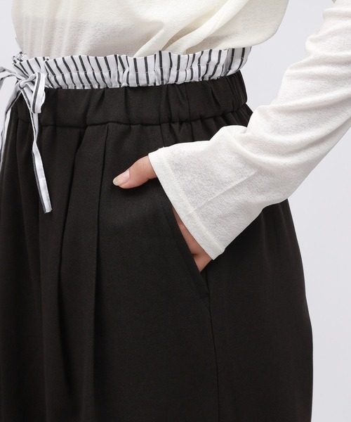 LAKOLE（ラコレ）の「ダブルウエストワイドパンツ / 143670（その他パンツ・レディース・ブラック/グレー/ベージュ・SMALL/MEDIUM）」の21枚目の写真
