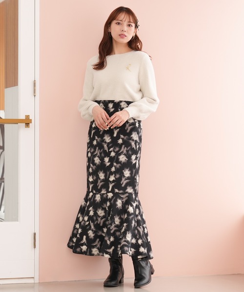 ASTORIA ODIER(アストリアオディール)の「【美人百花掲載】ぼかし花柄マーメイドスカート(スカート・レディース・ブラック/ホワイト・SMALL/MEDIUM/LARGE)」の6枚目の写真