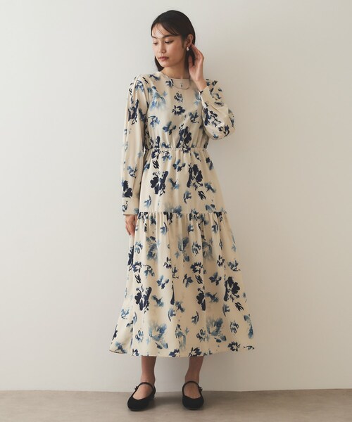 OPAQUE.CLIP（オペークドットクリップ）の「◆フラワープリント フィット＆フレアワンピース【洗濯機洗い可】（ワンピース・レディース・ベージュ系その他3/ブラック系・40/38/42）」の8枚目の写真