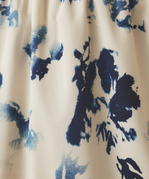 OPAQUE.CLIP（オペークドットクリップ）の「◆フラワープリント フィット＆フレアワンピース【洗濯機洗い可】（ワンピース・レディース・ベージュ系その他3/ブラック系・40/38/42）」の10枚目の写真