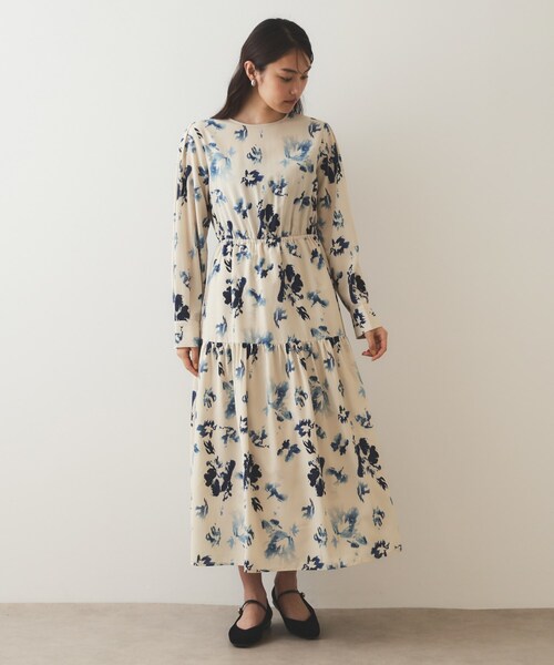 OPAQUE.CLIP（オペークドットクリップ）の「◆フラワープリント フィット＆フレアワンピース【洗濯機洗い可】（ワンピース・レディース・ベージュ系その他3/ブラック系・40/38/42）」の11枚目の写真