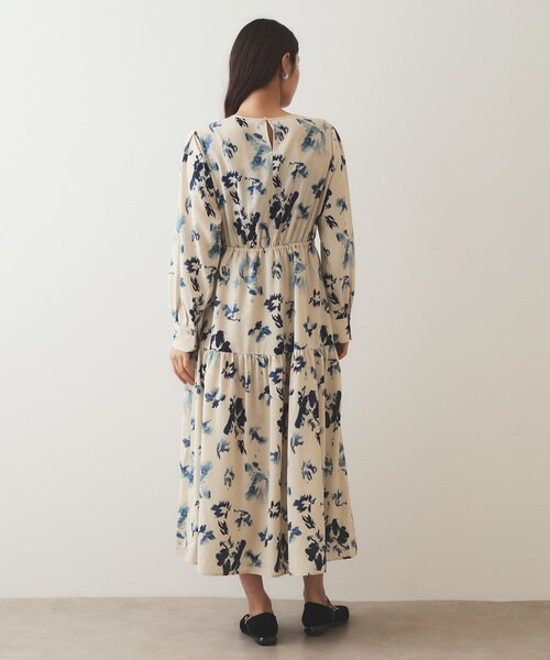 OPAQUE.CLIP（オペークドットクリップ）の「◆フラワープリント フィット＆フレアワンピース【洗濯機洗い可】（ワンピース・レディース・ベージュ系その他3/ブラック系・40/38/42）」の13枚目の写真