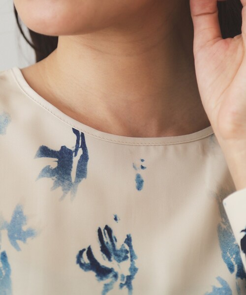 OPAQUE.CLIP（オペークドットクリップ）の「◆フラワープリント フィット＆フレアワンピース【洗濯機洗い可】（ワンピース・レディース・ベージュ系その他3/ブラック系・40/38/42）」の14枚目の写真