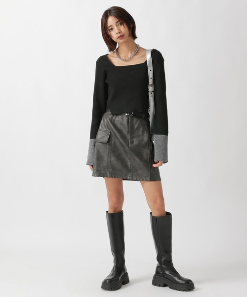 PAGEBOY（ページボーイ）の「バイカラースクエアトップス（ニット/セーター・レディース・ブラウン/ブルー系その他/ブラック/オフホワイト・FREE）」の13枚目の写真