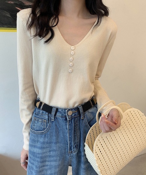 Miniministore(ミニミニストア)の「Vネック ニットトップス レディース(シャツ/ブラウス・レディース・ホワイト/ベージュ/ブルー/イエロー/ラベンダー/ブラック・FREE)」の3枚目の写真
