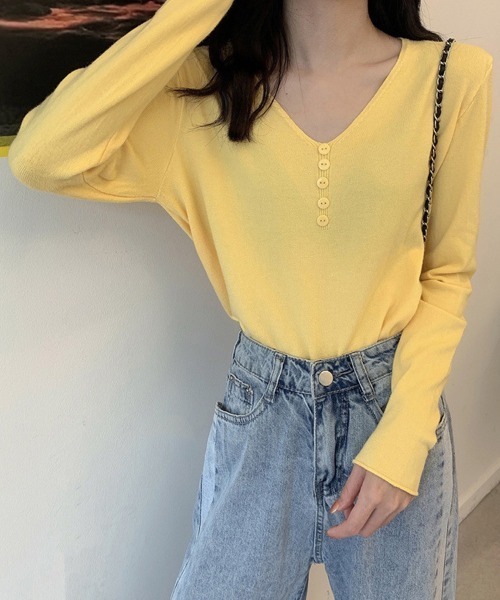 Miniministore(ミニミニストア)の「Vネック ニットトップス レディース(シャツ/ブラウス・レディース・ホワイト/ベージュ/ブルー/イエロー/ラベンダー/ブラック・FREE)」の14枚目の写真