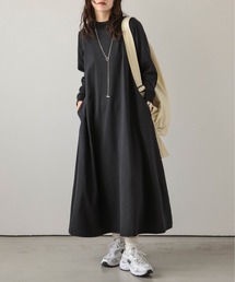 モックネックＡラインワンピース