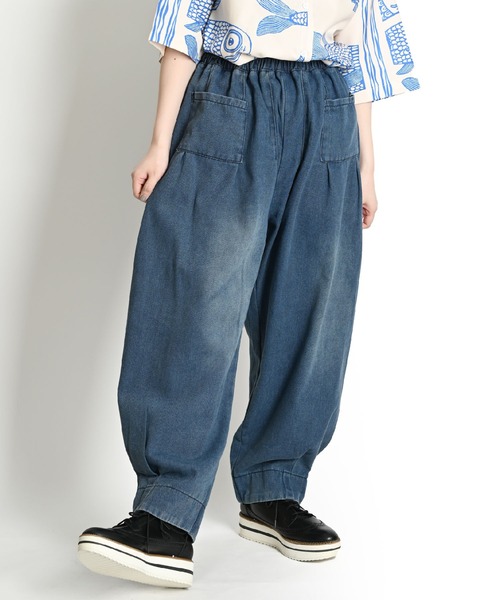 MARAI(マーライ)の「デニムパンツ ワイドパンツ ジーンズ バルーンパンツ タックデザイン ウエストゴム テーパードパンツ(デニムパンツ・レディース・ブルー・X-LARGE/MEDIUM)」の6枚目の写真