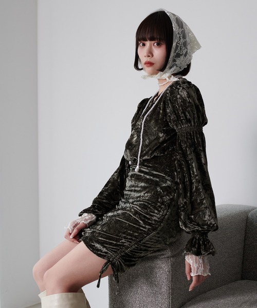 favclo.(ファブクロ)の「String Velor Mini dress / ストリングベロアミニドレス(ワンピース・レディース・カーキ/ブラック・MEDIUM/SMALL)」の1枚目の写真