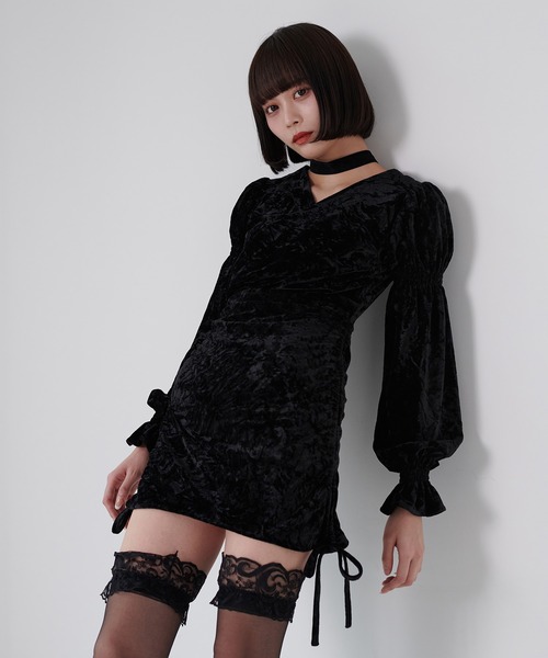 favclo.(ファブクロ)の「String Velor Mini dress / ストリングベロアミニドレス(ワンピース・レディース・カーキ/ブラック・MEDIUM/SMALL)」の4枚目の写真