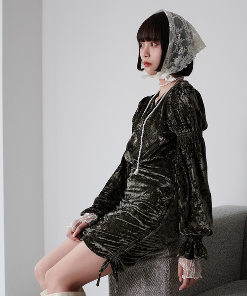 favclo.(ファブクロ)の「String Velor Mini dress / ストリングベロアミニドレス(ワンピース・レディース・カーキ/ブラック・MEDIUM/SMALL)」の21枚目の写真