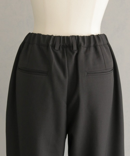 cheriella(シェリエラ)の「【cheriella】センタータックワイドパンツ CENTER TUCK WIDE PANTS(スラックス・レディース・チャコール/ブラック・FREE)」の6枚目の写真