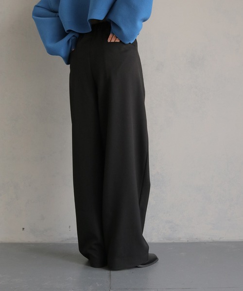 cheriella(シェリエラ)の「【cheriella】センタータックワイドパンツ CENTER TUCK WIDE PANTS(スラックス・レディース・チャコール/ブラック・FREE)」の16枚目の写真