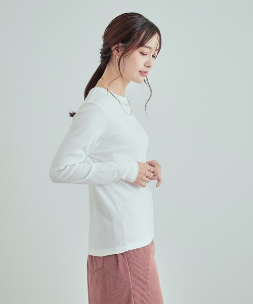 DRESKIP（ドレスキップ）の「【S-LL】頼れる1枚 フライスコットン クルーネックロンT（Tシャツ/カットソー・レディース・ダークブラウン/オフホワイト/ブラック/ライトベージュ・01/02/03/04）」の6枚目の写真