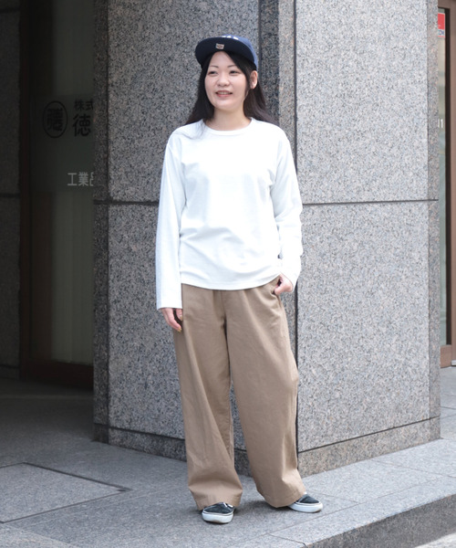 OMNIGOD（オムニゴッド）の「[OMNIGOD womens / オムニゴッド] パイル クルーネックTシャツ（Tシャツ/カットソー・レディース・グレイッシュベージュ/ホワイト/ネイビー・2/3）」の13枚目の写真