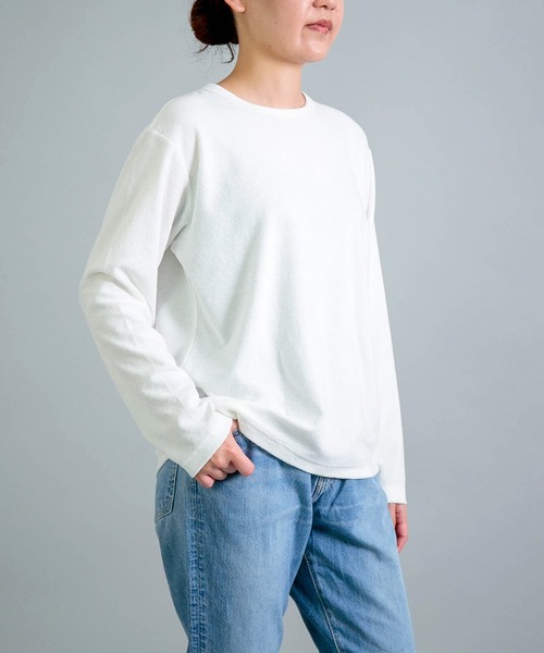 OMNIGOD（オムニゴッド）の「[OMNIGOD womens / オムニゴッド] パイル クルーネックTシャツ（Tシャツ/カットソー・レディース・グレイッシュベージュ/ホワイト/ネイビー・2/3）」の7枚目の写真