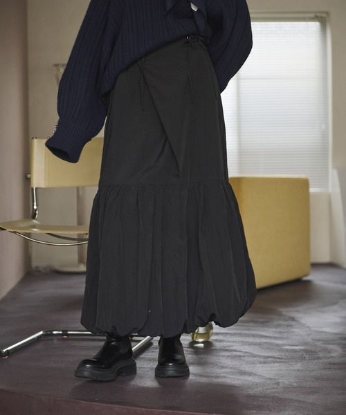 loin nuit（ロワンニュイ）の「ribbon balloon skirt / リボンバルーン