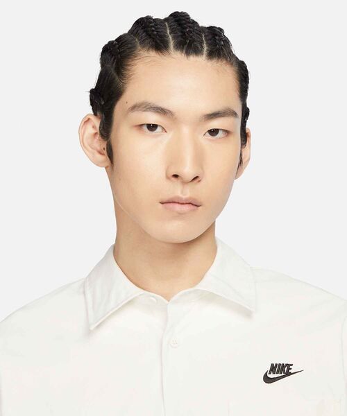 NIKE(ナイキ)の「ナイキ クラブ メンズ ショートスリーブ オックスフォード ボタンアップ シャツ / Nike Club Men's Short-Sleeve Oxford Button-Up Shirt FN3903-133 Sail(シャツ/ブラウス・メンズ・クリーム・2XL/L/M/S/XL)」の4枚目の写真